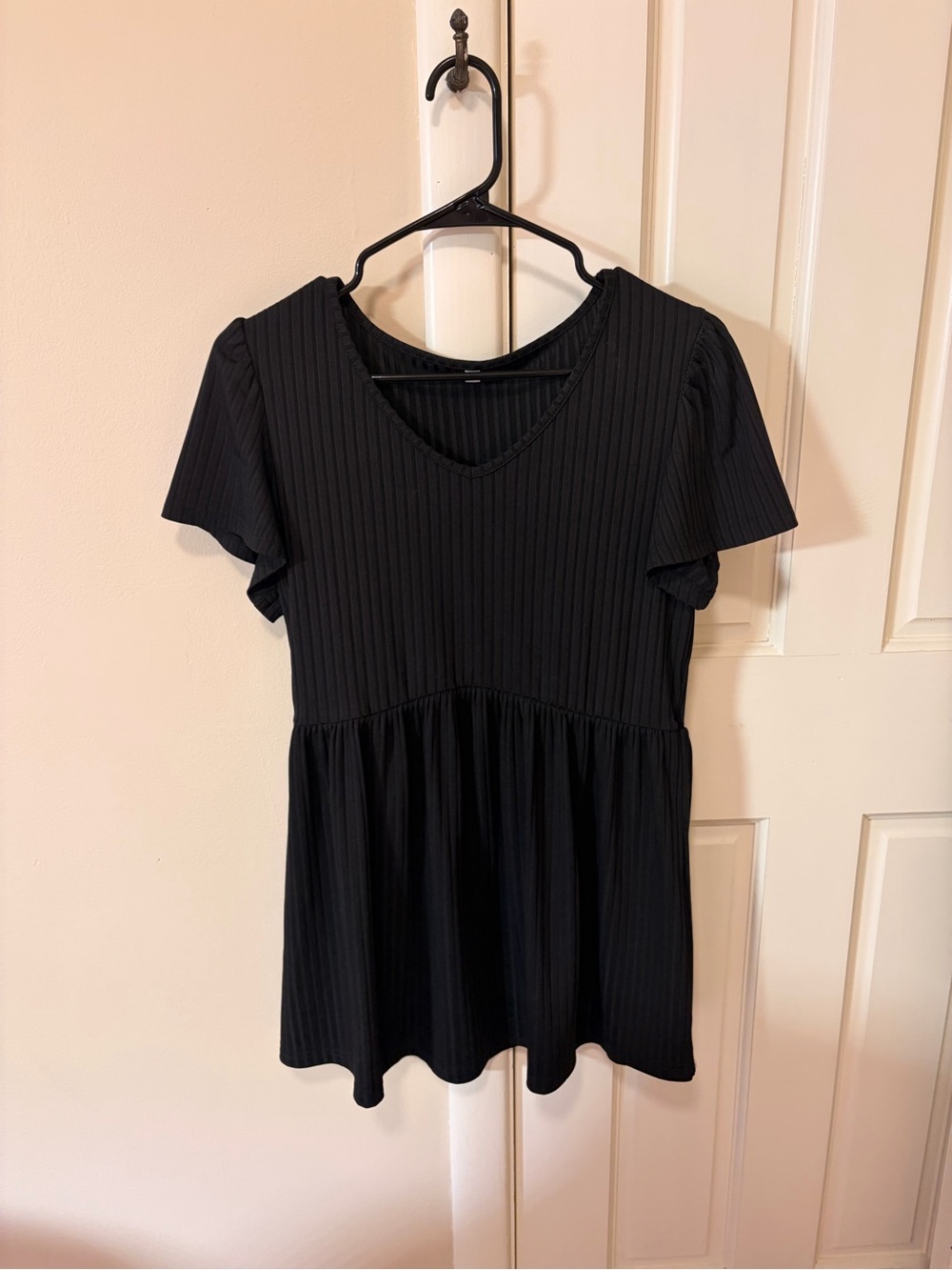 Women's maternity Black Ribbed V-Neck Peplum Top